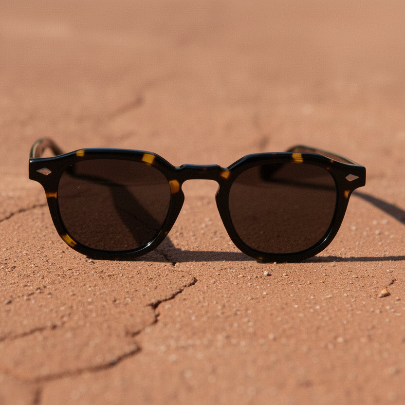 Solitary - Tortoiseshell / Walnut & Maple