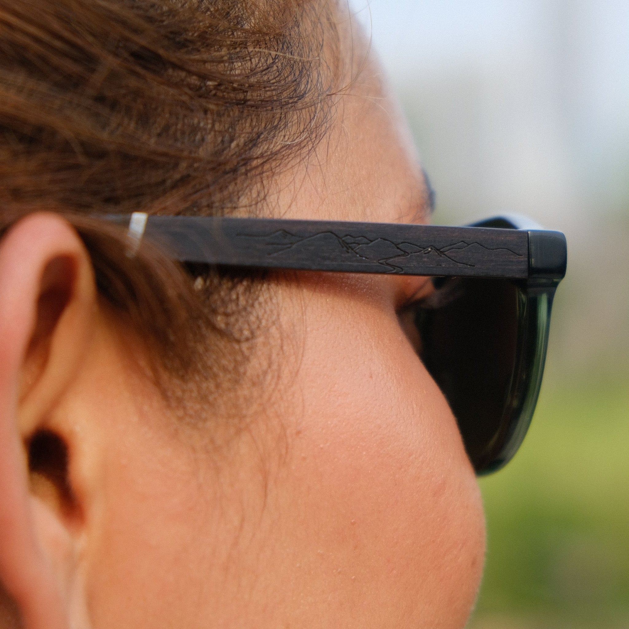 Solitary - Transparent Dark Green / Ebony & Maple