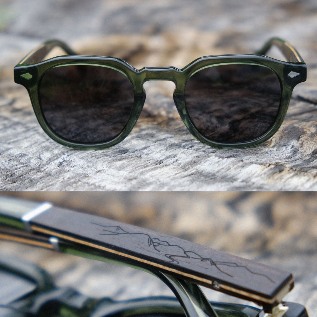 Solitary - Transparent Dark Green / Ebony & Maple